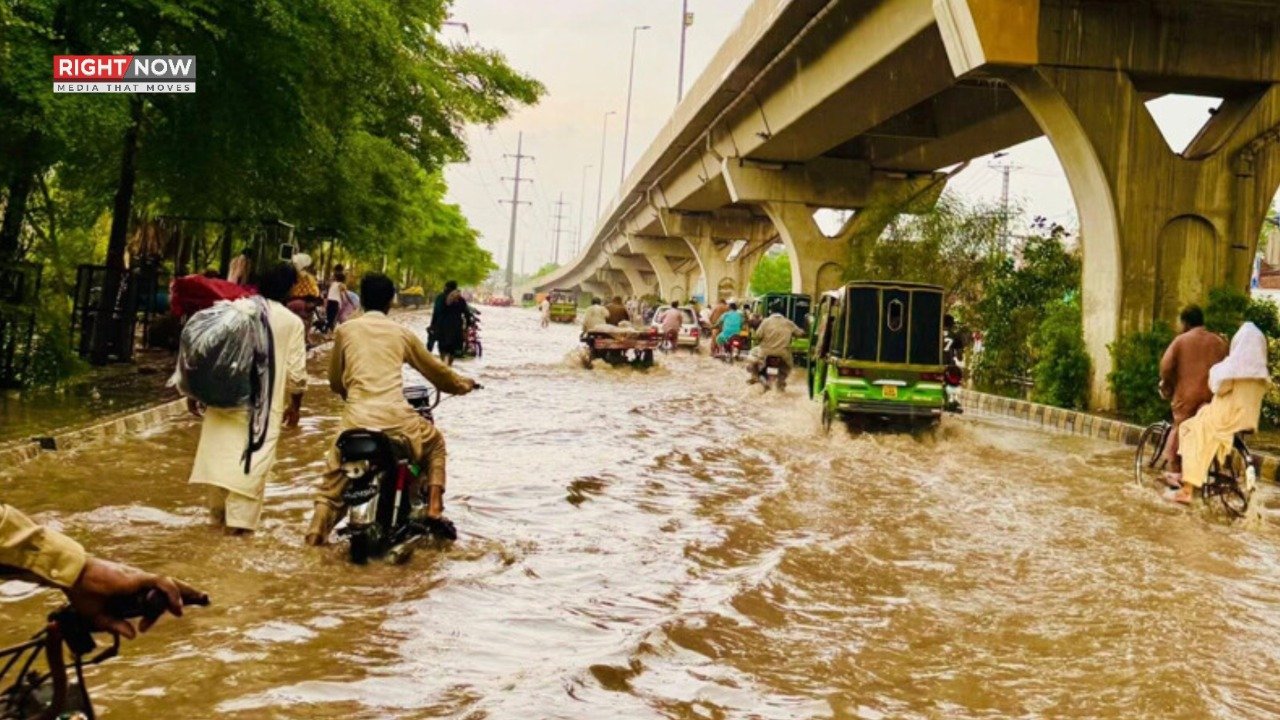 ملتان میں موسلا دھار بارش کے باعث بجلی کا نظام متاثر، رین ایمرجنسی نافذ