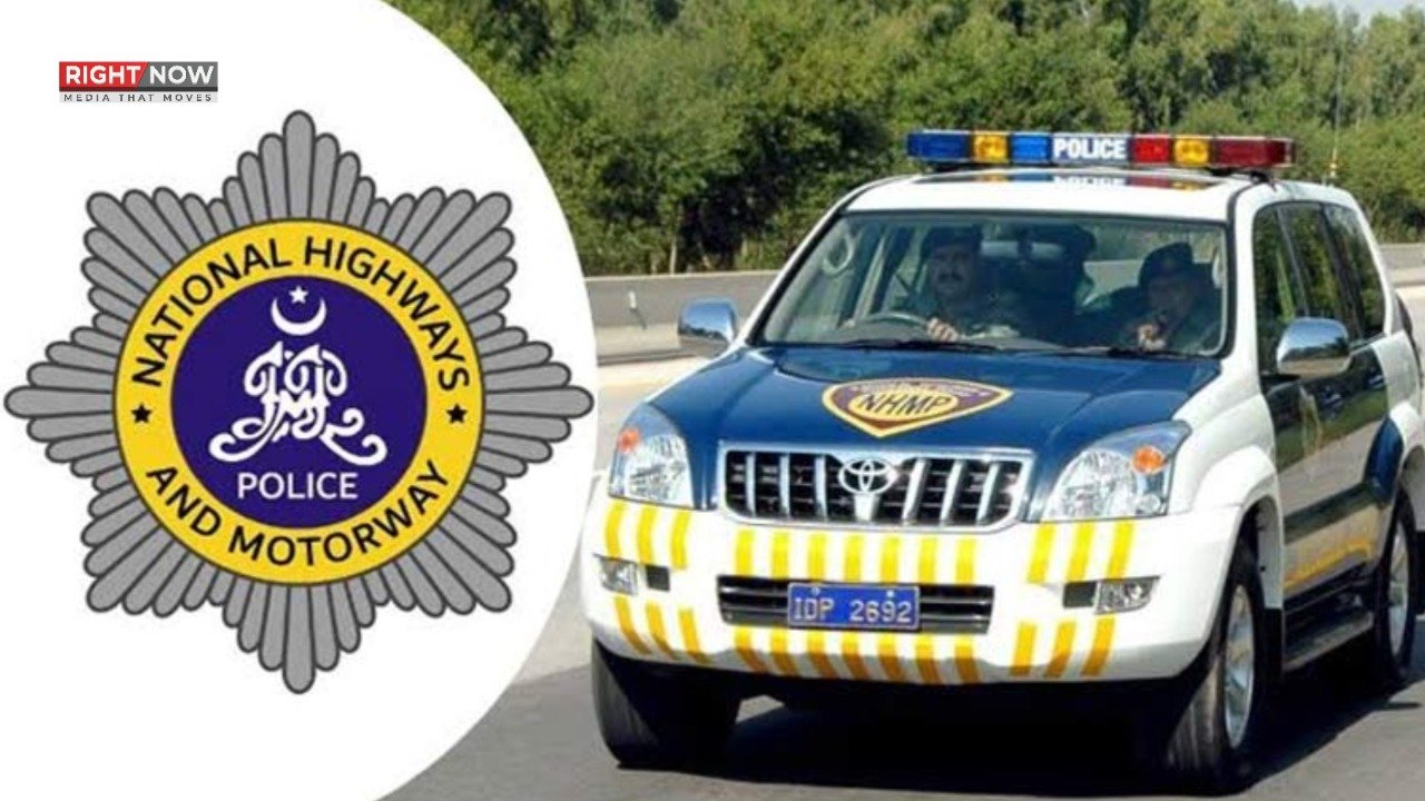 موٹروے پولیس کی کامیابی، 10 لاکھ روپے مالیت کا بیگ مالک کو واپس