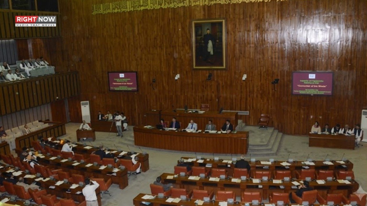 سینیٹ کمیٹی کا صحافیوں کو پیکا ایکٹ سے بچانے کا فیصلہ، پریس کونسل اور پیمرا کو شکایات کی ہدایت