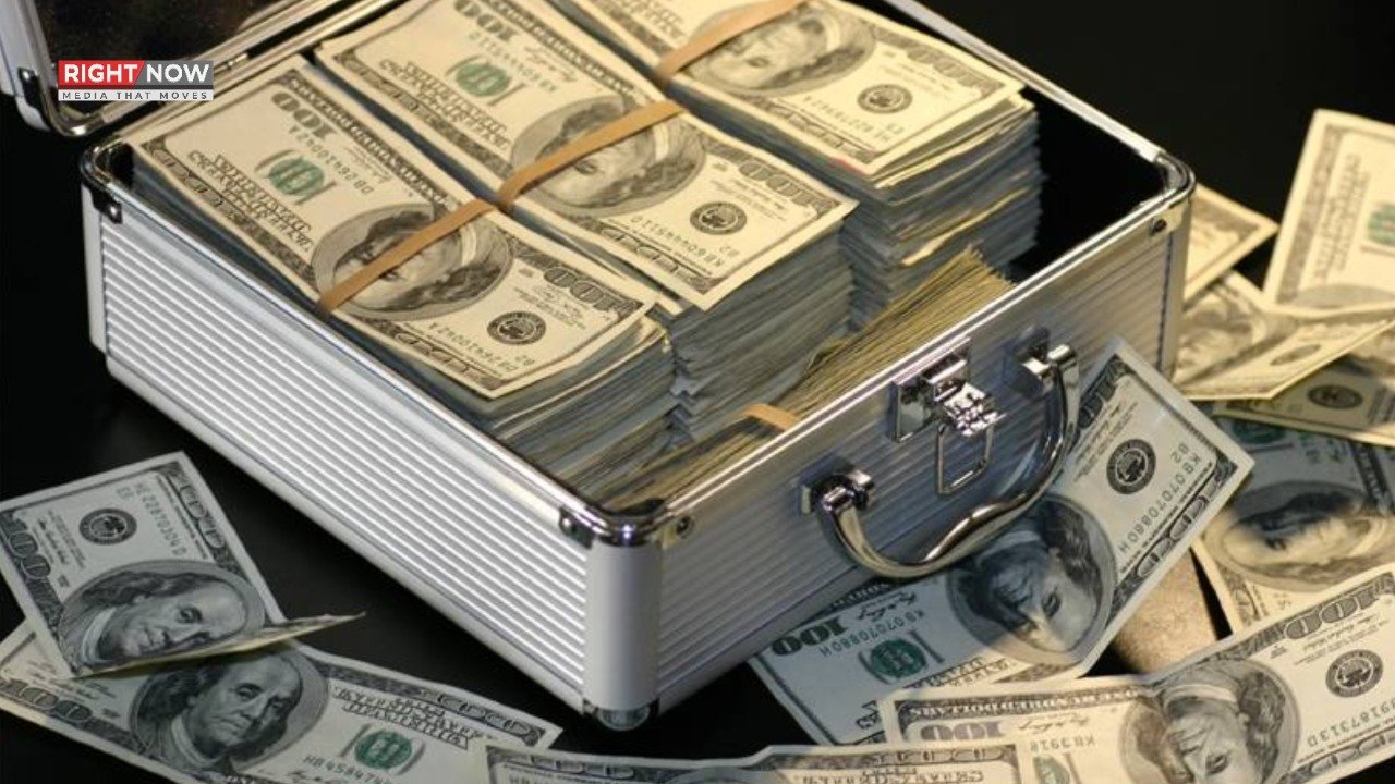 اوپن مارکیٹ میں ڈالر کی قیمت میں اضافہ، 280 روپے سے تجاوز