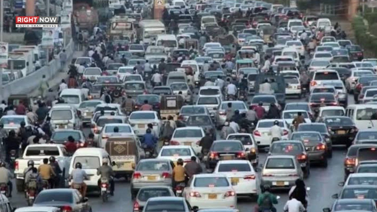 لاہور میں خطرناک ڈرائیونگ پر کریک ڈاؤن، مقدمات درج