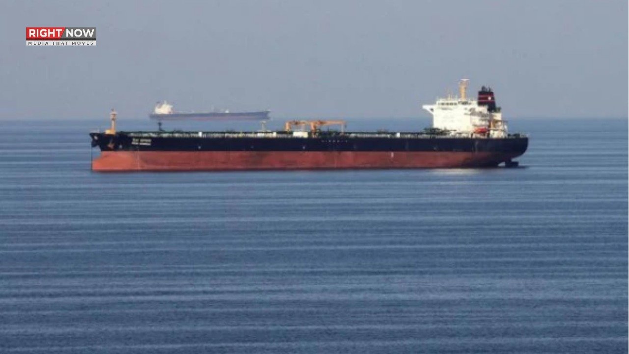 آبنائے ہرمز میں سعودی تیل کے دو ٹینکروں پر میزائل حملے، عملہ محفوظ