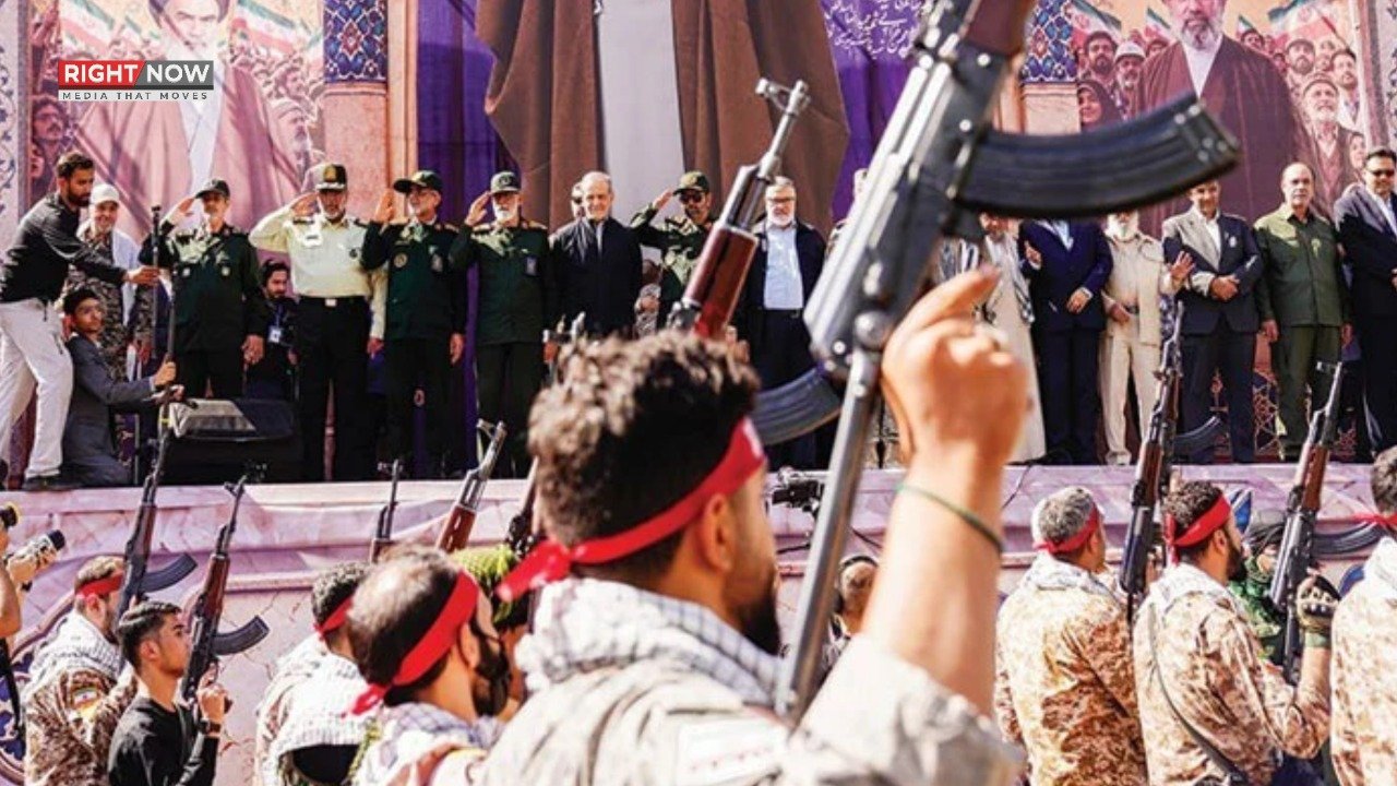 ایران نے دشمن خطرات کے خلاف 3 لاکھ 13 ہزار افراد کو متحرک کیا، تہران میں بڑا جلوس