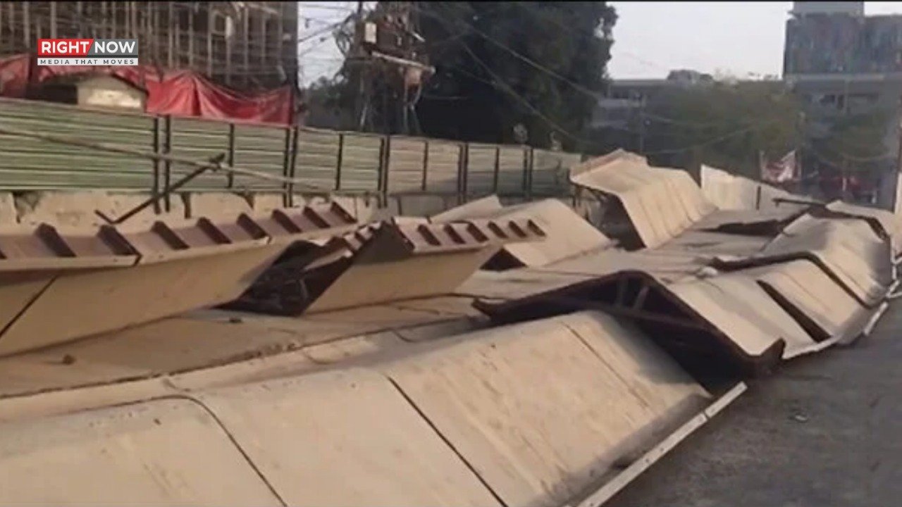 کراچی: ریڈ لائن پل گرنے سے ایک ہلاکت، ملبے تلے دبے افراد کی تلاش جاری