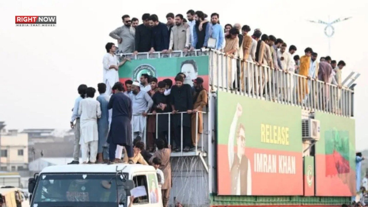 پی ٹی آئی لانگ مارچ کوہاٹ میں داخل، پشاور کے لئے روانگی آج