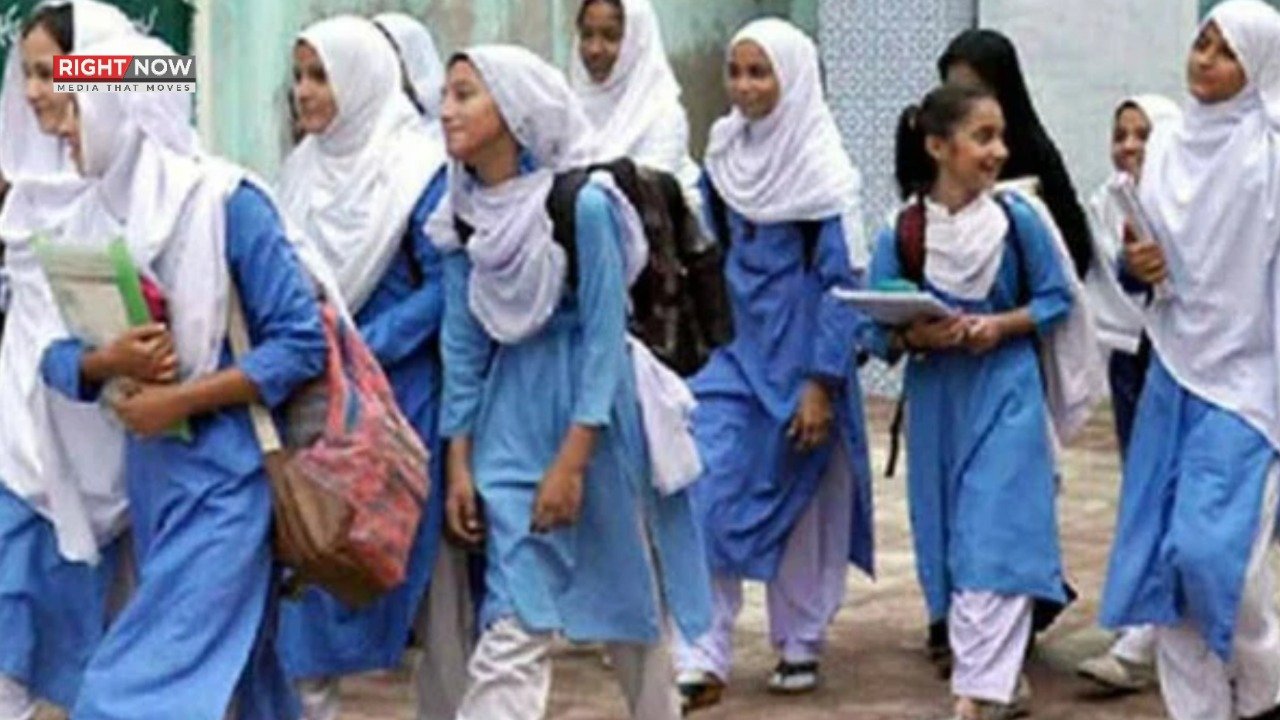 پی ٹی آئی لانگ مارچ پشاور کی جانب گامزن، سکولز کی بندش کا امکان