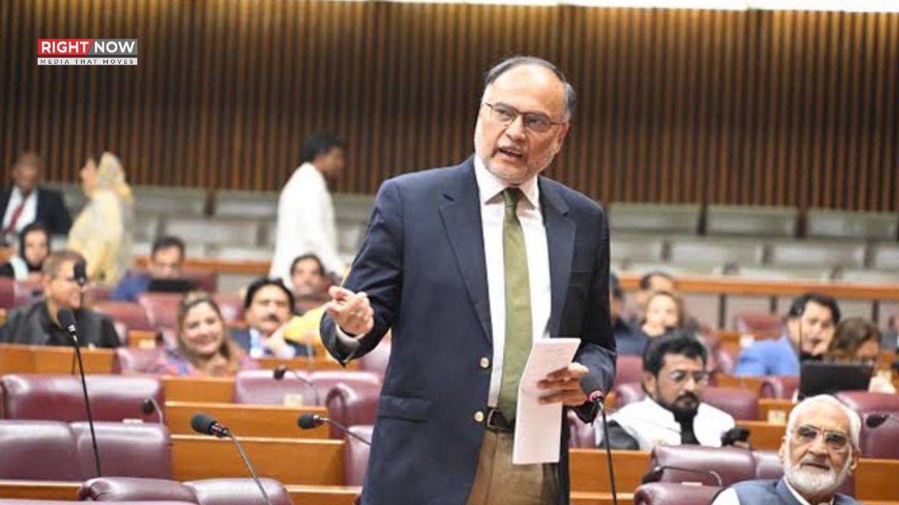احسن اقبال کا پارلیمنٹ میں سگریٹ نوشی پر اعتراض، اسپیکر کی مخصوص جگہ کی ہدایت